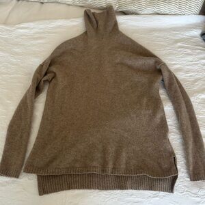 Cashmere Beige Turtleneck Sweater Size Small